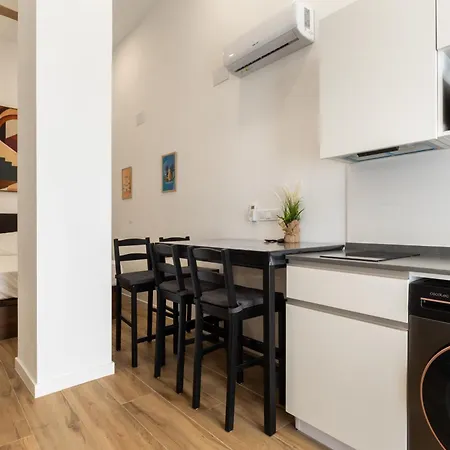 Urban Loft Benicalap 아파트