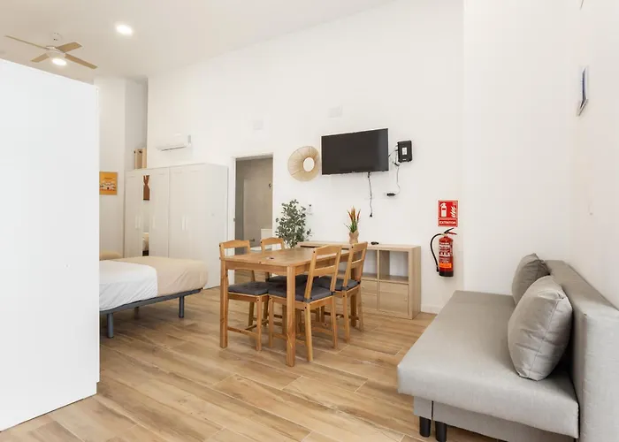 Urban Loft Benicalap Apartmán *