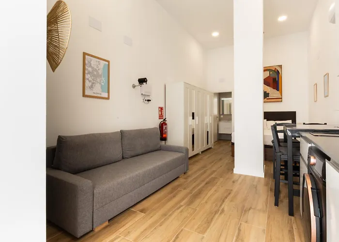 Urban Loft Benicalap Apartmán *