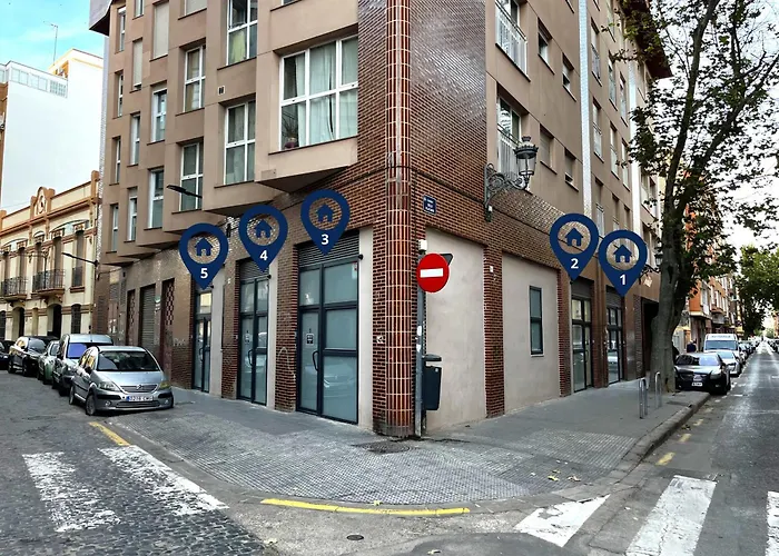 Urban Loft Benicalap Apartmán *